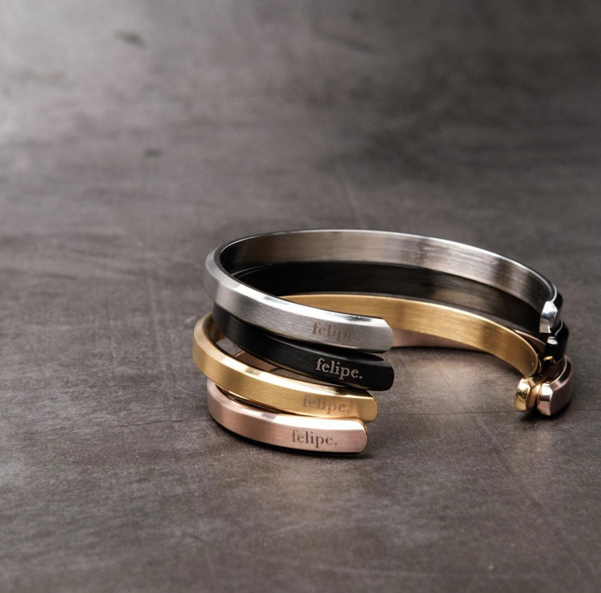 Tomas in Rose Gold
